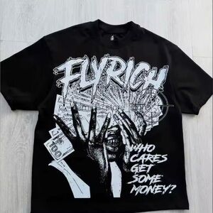 black n white graphic tee EVERYTHINGS